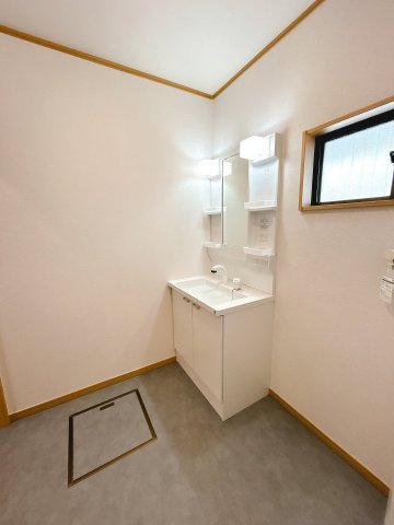 中古戸建　郡山市安積北井2丁目　安積第一小・安積中の洗面所|【リフォーム中】