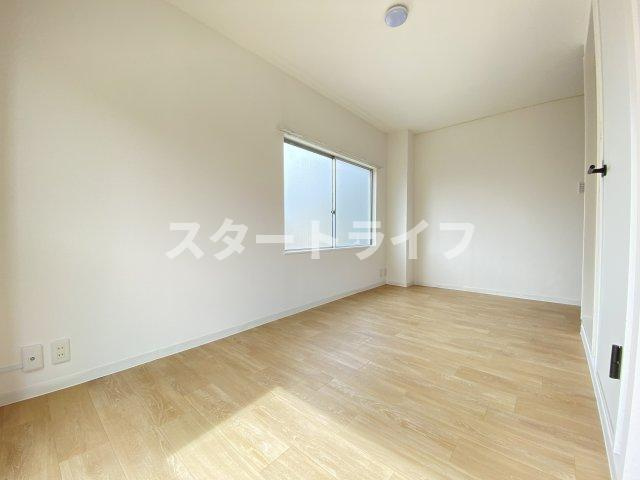 大阪市淀川区東三国６丁目の賃貸マンションの収納
