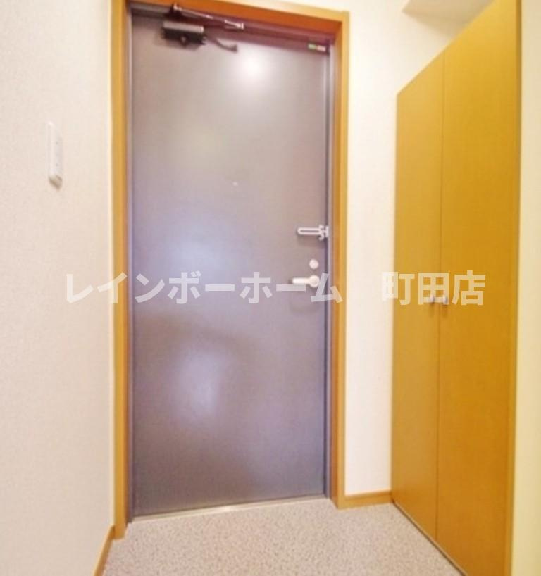 ジャスティス※初期費用分割後払いサービス利用可能物件の玄関