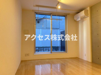 【居間・リビング】 | ※同建物別室、参考写真
