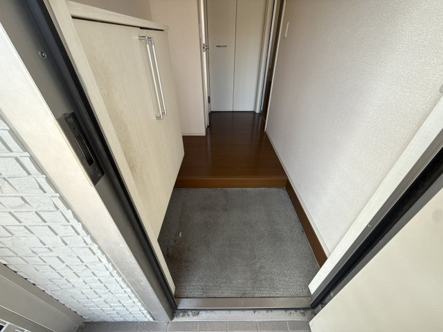 モダンコート網干ＹＡＭＡＧＡＴＡの玄関