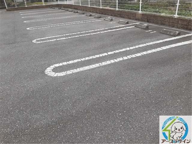 プラシード・カーサの駐車場