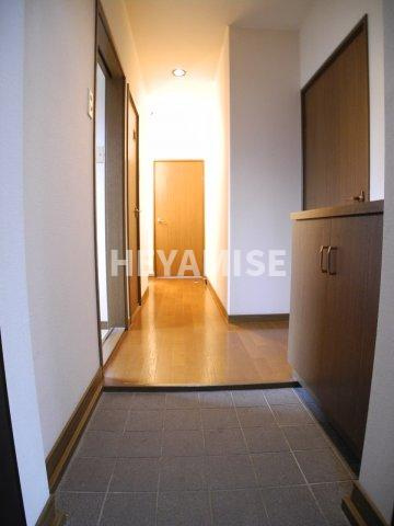 リバーサイド西山の玄関|※同間取りの別の階のお部屋の写真です※