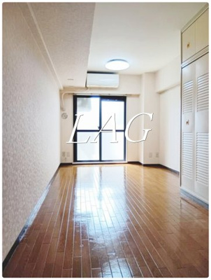【居間・リビング】 | エヴェナール方南町 | 洋室のお部屋です。