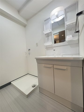 ＵＣレジデンス小沢町の独立洗面台
