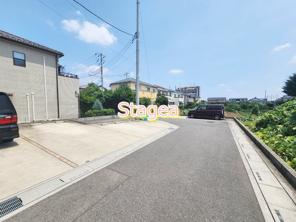 クレア原市の駐車場