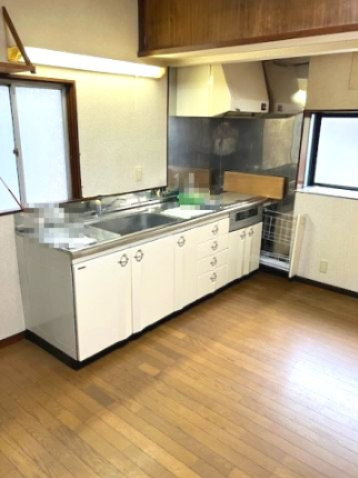 敦賀市新松島町中古戸建のキッチン