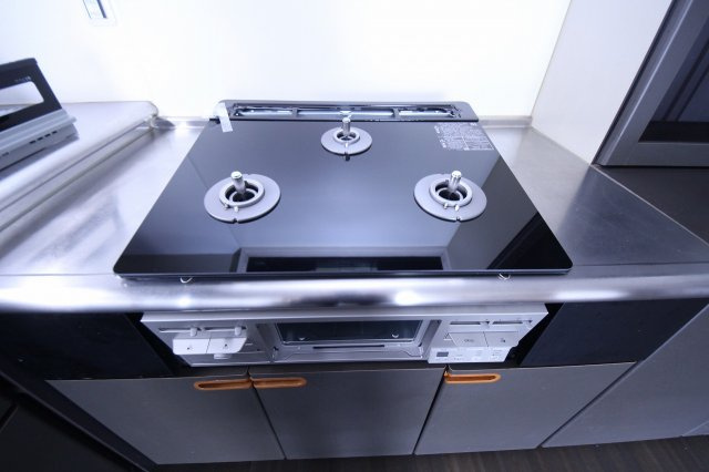 KEM日光市猪倉1期　中古戸建のその他|ガスコンロ3口です