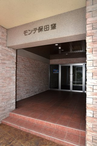 モンテ保田窪のエントランス