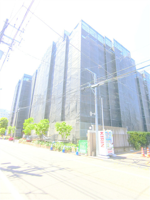 多摩川パークホームズの外観|1999年2月築　RC鉄筋コンクリート造地上7階建て　総戸数64戸
東京都大田区矢口3丁目　東急多摩川線矢口渡駅徒歩9分