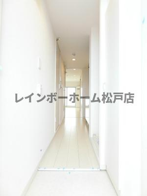 リブリ・Les Amisの玄関