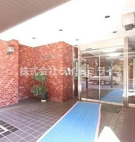 第２７宮庭マンションのロビー