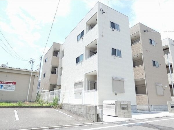 WILLS IIの外観