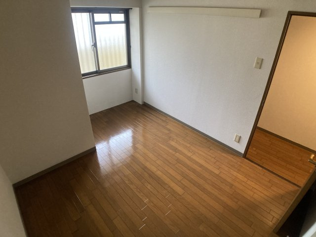ベガ中上の内装|各部屋、日当たり良好です