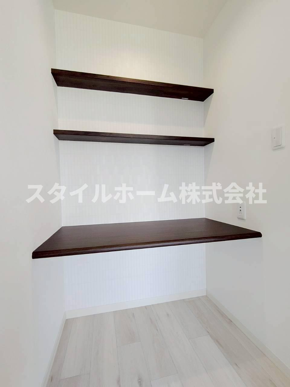 フレグランススズキAの収納|同建物内別部屋（間取り違います。）の写真です。