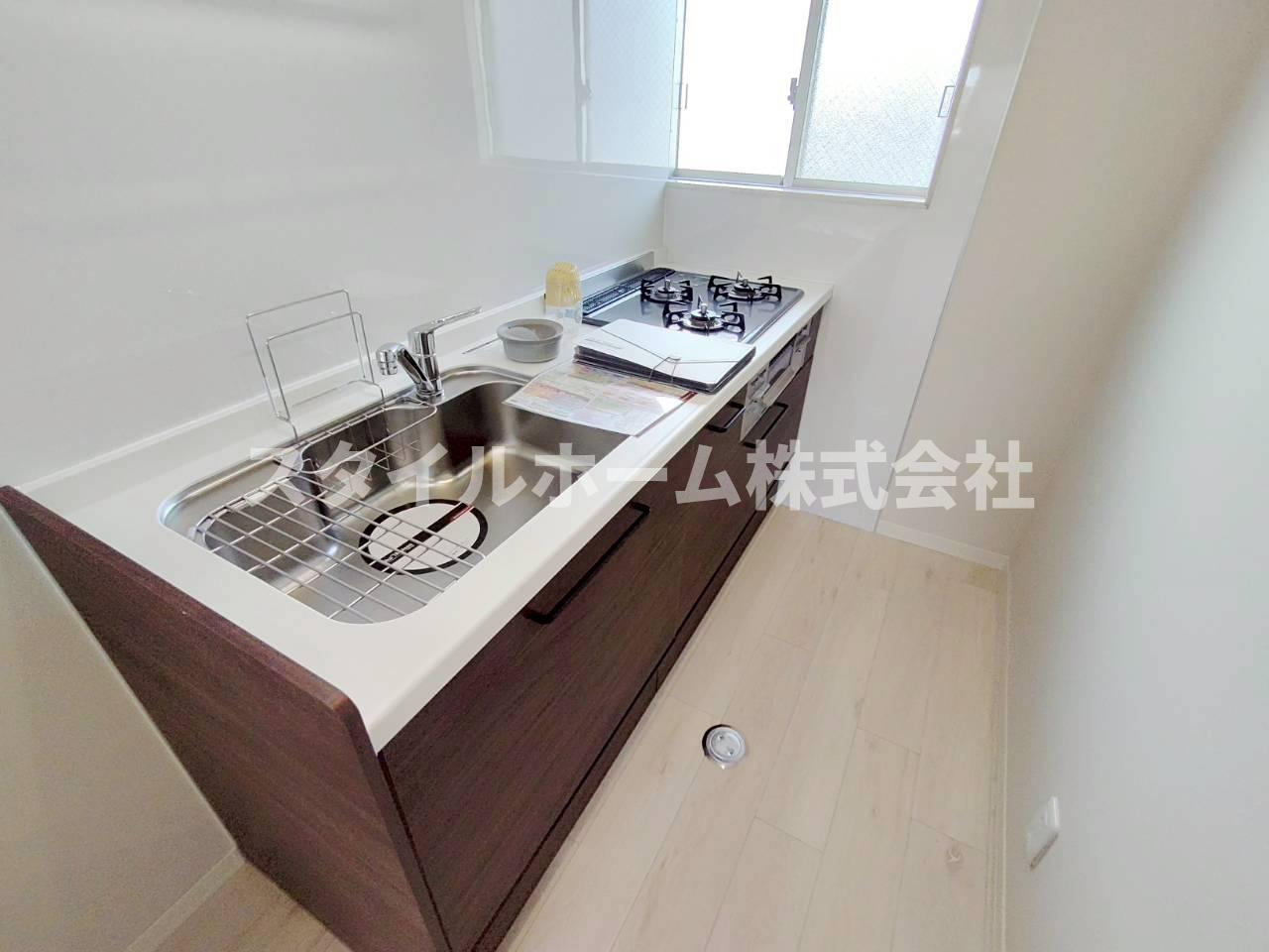 フレグランススズキAのキッチン|同建物内別部屋（間取り違います。）の写真です。