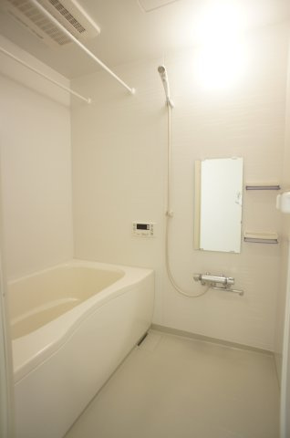 ソレイユの浴室|一日の疲れを癒すお風呂は浴室乾燥機有り