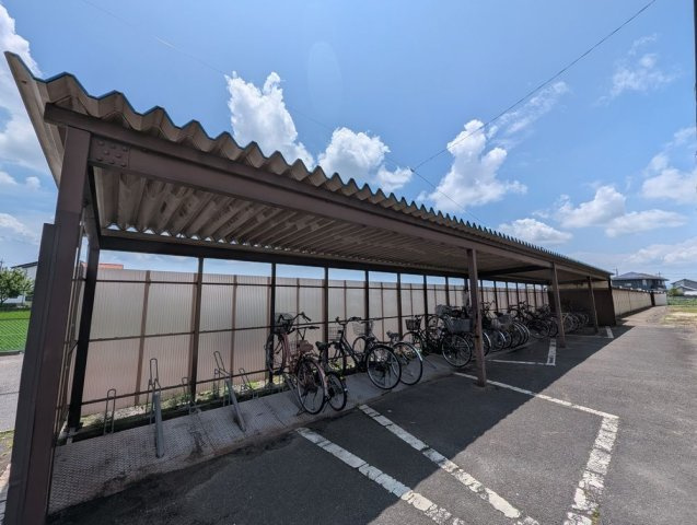 小橋方コーポラスB棟の駐輪場|駐輪場