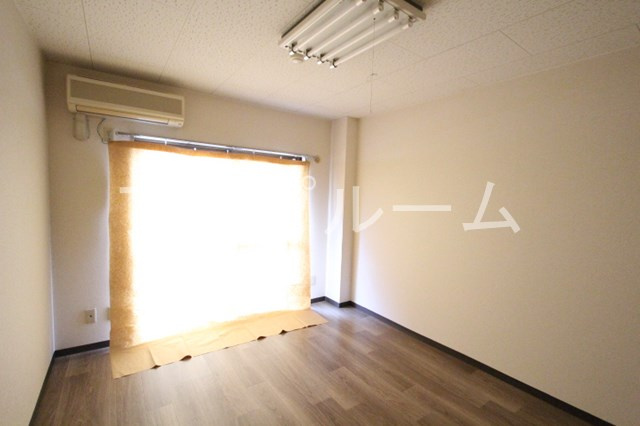 カレッジハイツ春日井の内装