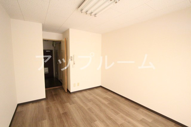 カレッジハイツ春日井の居間・リビング