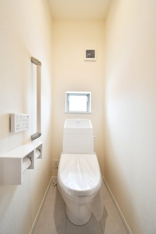 伊奈町栄１丁目46番　全8棟　B号棟のトイレ