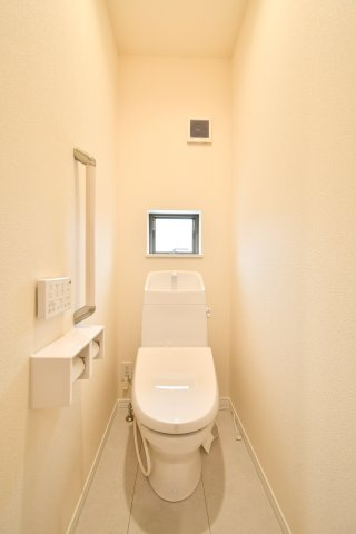 伊奈町栄１丁目46番　全8棟　C号棟のトイレ