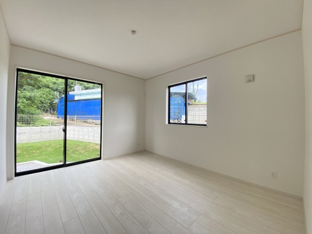 糸満市喜屋武（全2棟）B号棟の洋室|※同仕様写真です