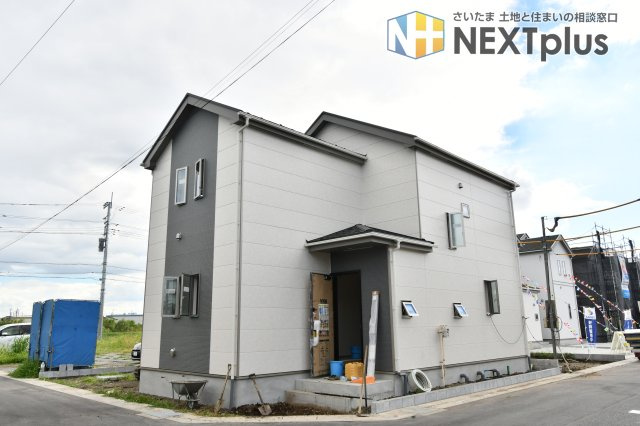 伊奈町栄１丁目46番　全8棟　O号棟