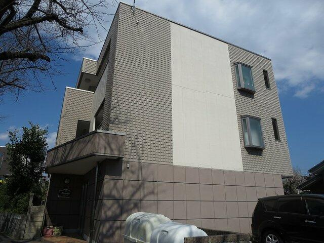 フロンティアの外観
