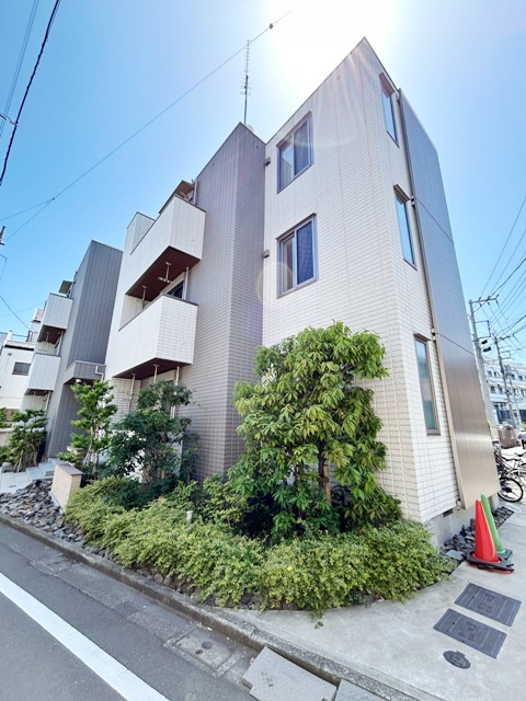 Duo Wakaba Eastの周辺