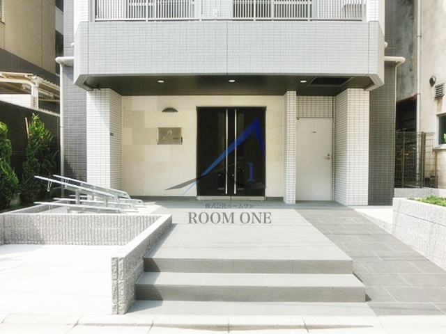 ライジングプレイス錦糸町三番館のエントランス|エントランスです。
