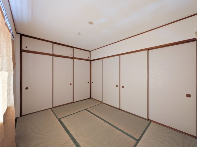 シェーヌ生駒の和室