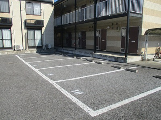 【駐車場】 | レオパレスレーブ | 画像9