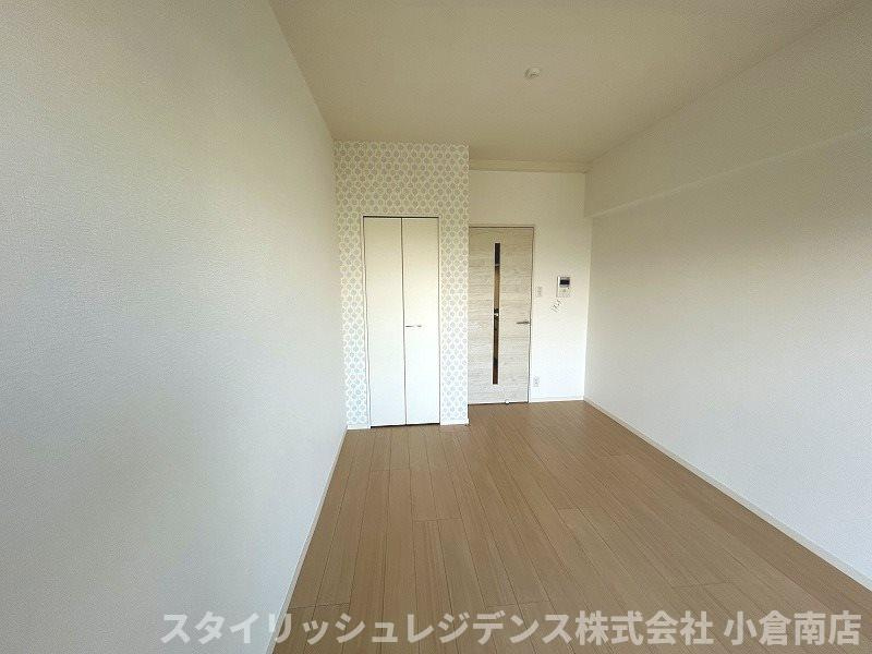 MDI Prosperare 北九州市立大学前の居間・リビング|BedRoom7.3J