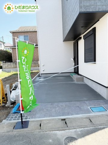 柏市西原130②　新築戸建　2号棟の駐車場