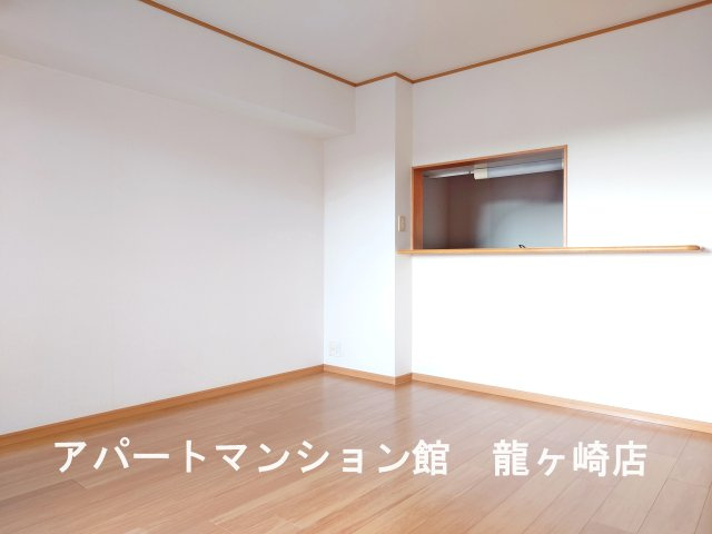カーサ・イリーデの居間・リビング