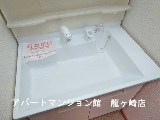 カーサ・イリーデの洗面所
