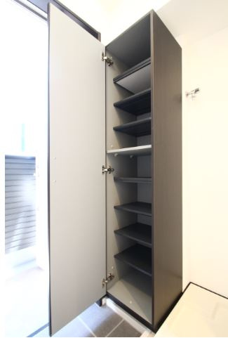 アルヴィータ木場のその他|シューズボックス