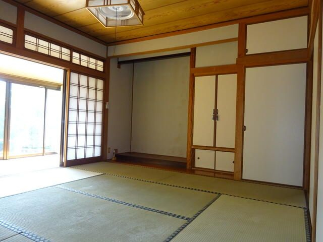 国分町戸建の和室