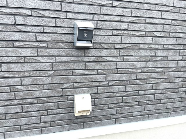 【駐車場】 | 仲介手数料無料！西岐波小学校に通える新築戸建　宇部市西岐波　第９－２号棟　クレイドルガーデン　アーネストワン | EV充電器用ソケット