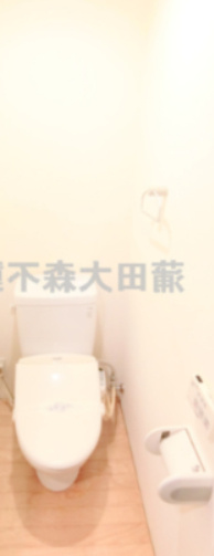 MODULOR池上（モデューロールイケガミのトイレ|棚収納と温水洗浄便座付きのトイレ