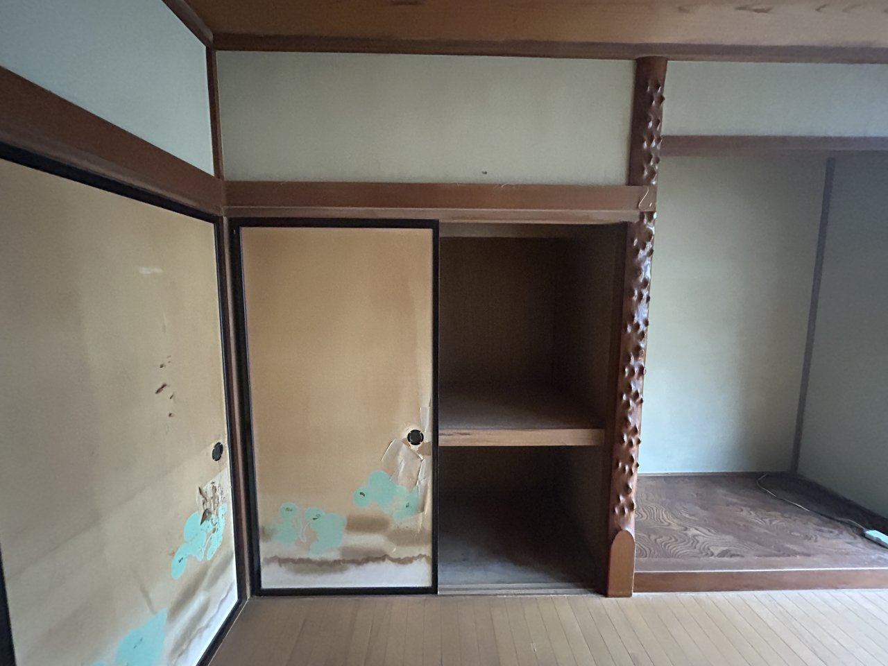 中古戸建　郡山市大槻町字針生前田　開成小・第一中の収納|壁天井クロス張替え、床建具交換、耐震補強工事、窓サッシ交換等を行う予定です。