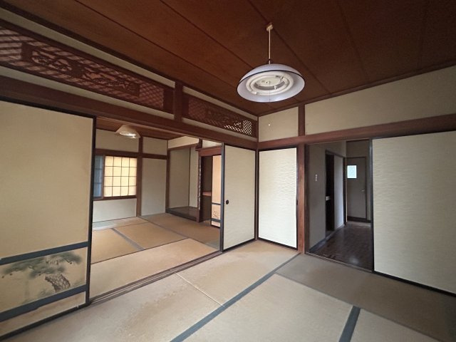中古戸建　郡山市大槻町字針生前田　開成小・第一中の和室|壁天井クロス張替え、床建具交換、耐震補強工事、窓サッシ交換等を行う予定です。