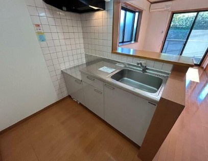 【キッチン】シャトルクレスト向山A
