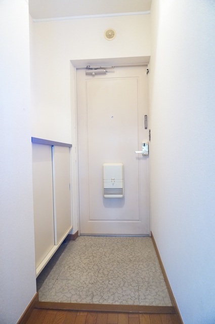 グランプラスの玄関|※別号室の参考写真です(現況優先・仕様違いの場合あり)