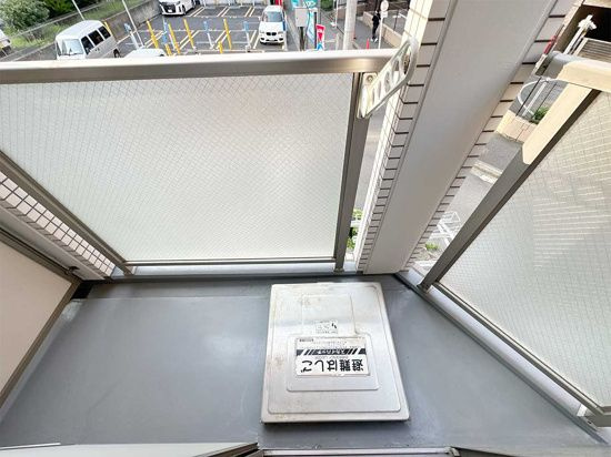 【バルコニー】アヴァンツァーレ横濱 