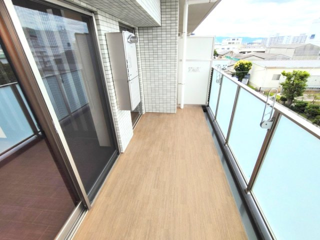 【バルコニー】プレジオ塚本ASIAN