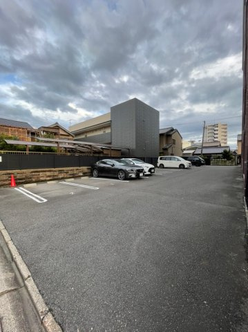プリムヴェール　名古屋市賃貸　仲介手数料無料の駐車場