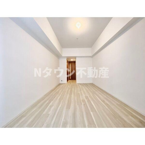 【居間・リビング】 | S-RESIDENCE大曽根駅前 | こちらのリビングで趣味の時間をお楽しみください