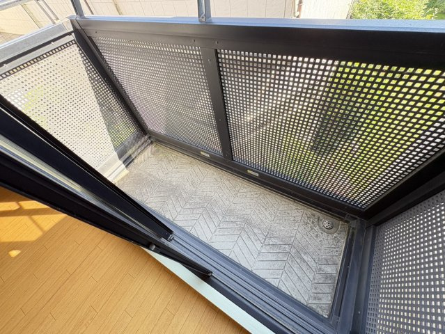 レッドロビンホシナのバルコニー